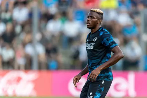 تطورات صفقة انتقال أوسيمين إلى جالاتا سراي